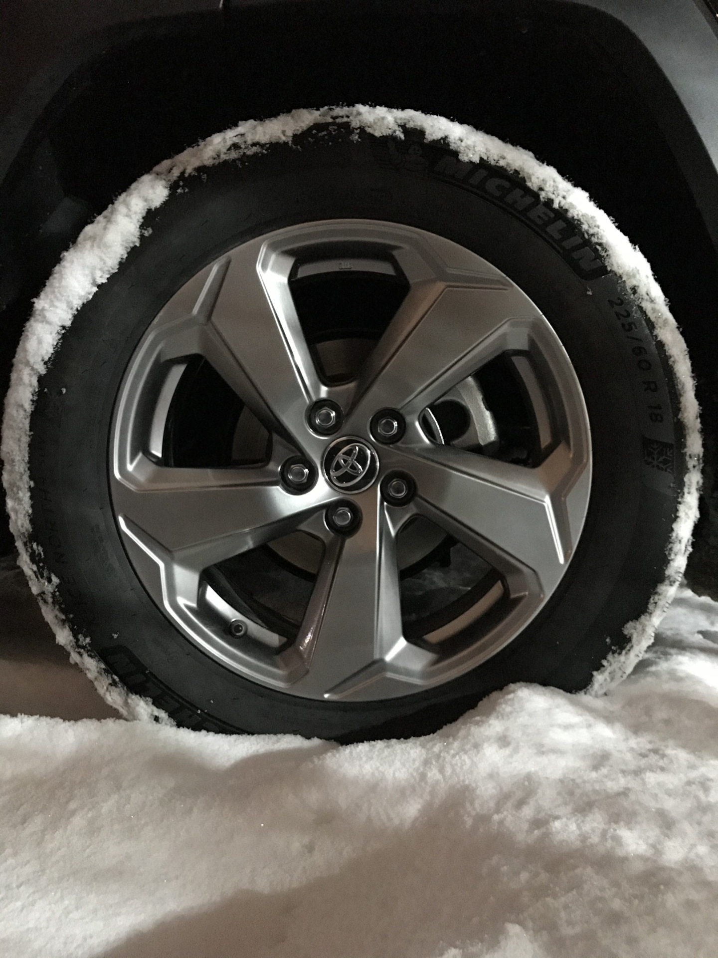 Отзыв Шины Michelin — Toyota RAV4 (5G), 2 л, 2020 года | шины | DRIVE2