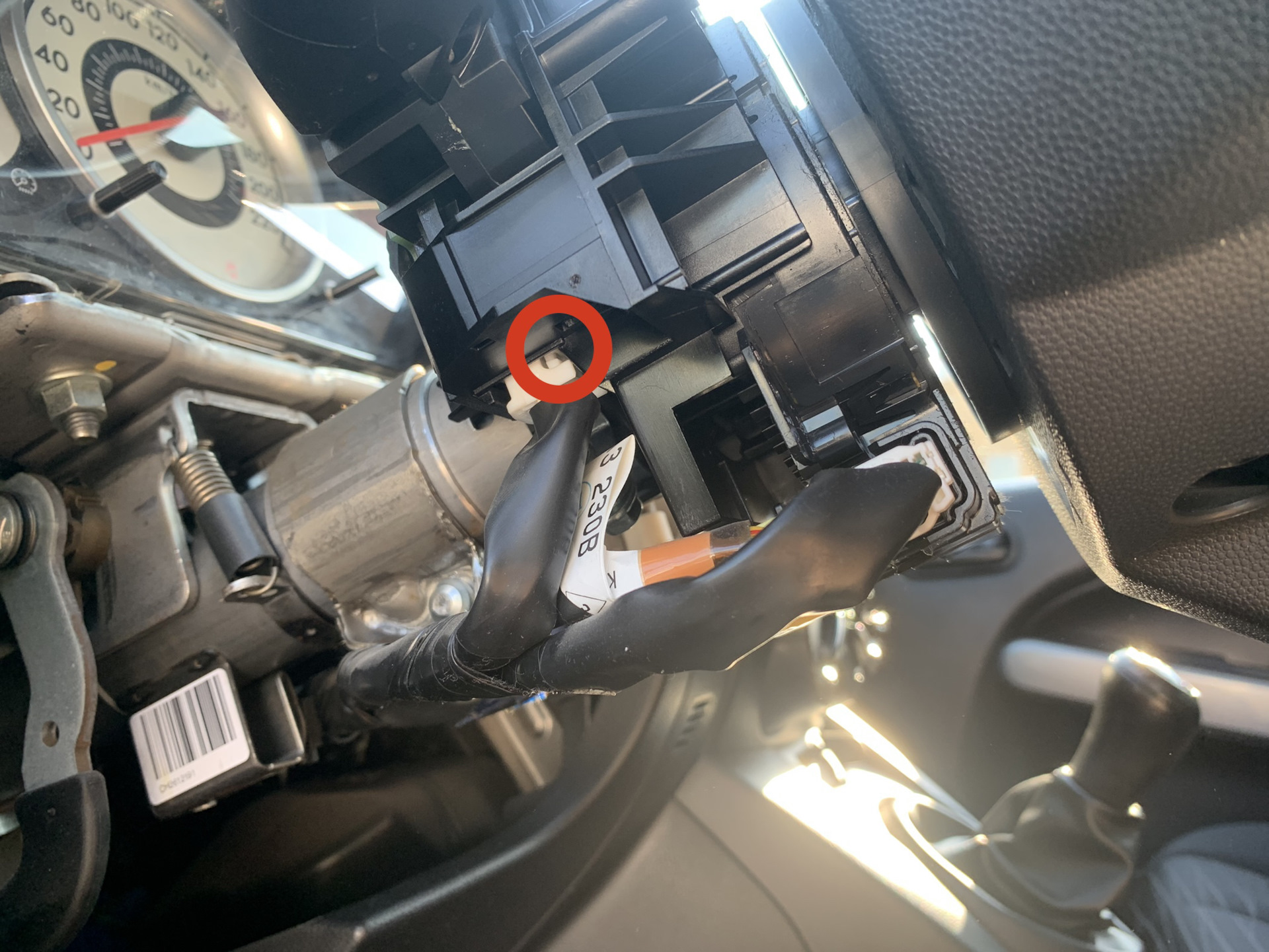 Замена подрулевого переключателя на Mazda 2 — Mazda 2 (3G), 1,5 л, 2008 ...