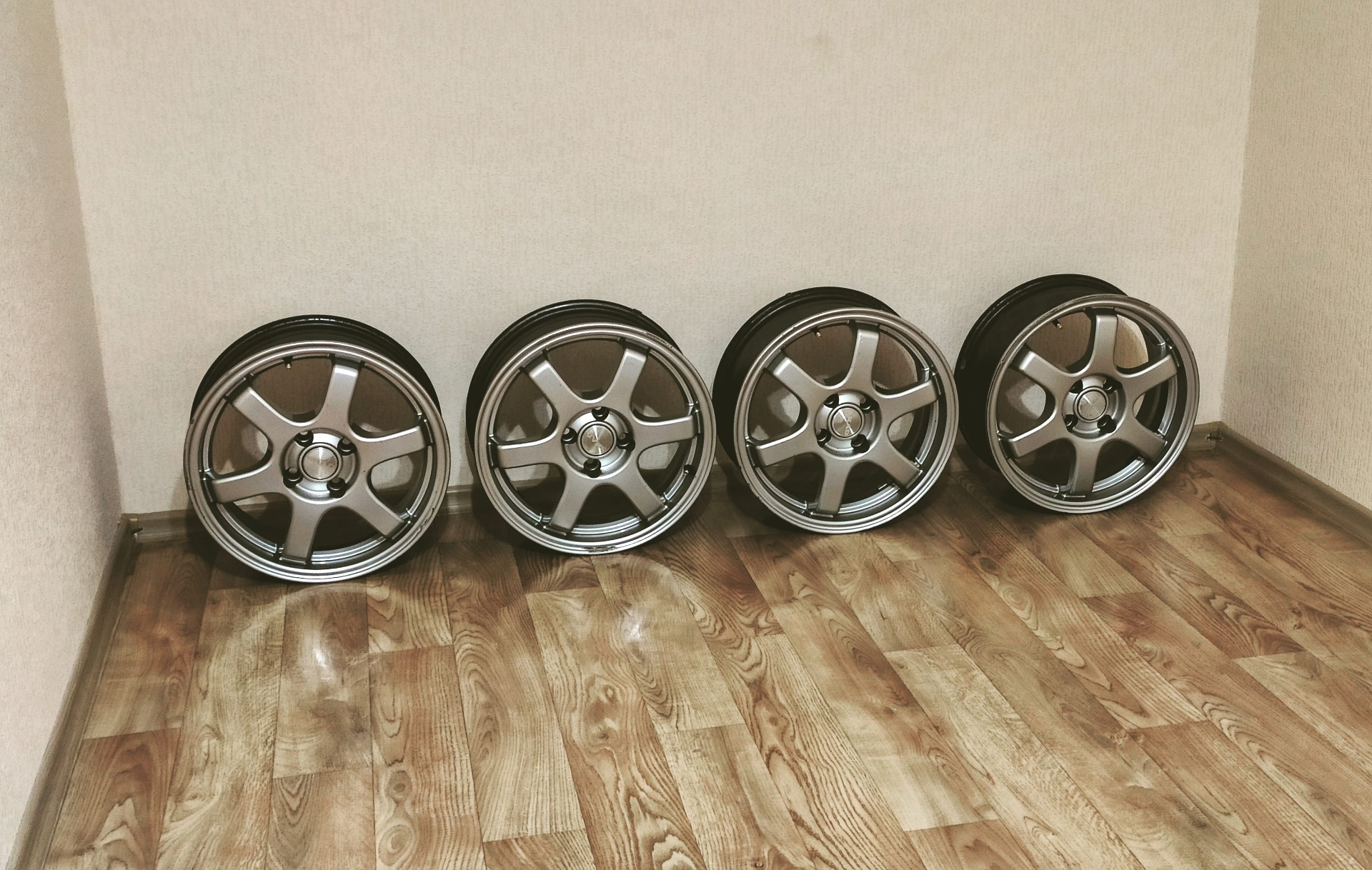 SKAD Киото и резина Yokohama — Lada Гранта (1G), 1,6 л, 2012 года ...