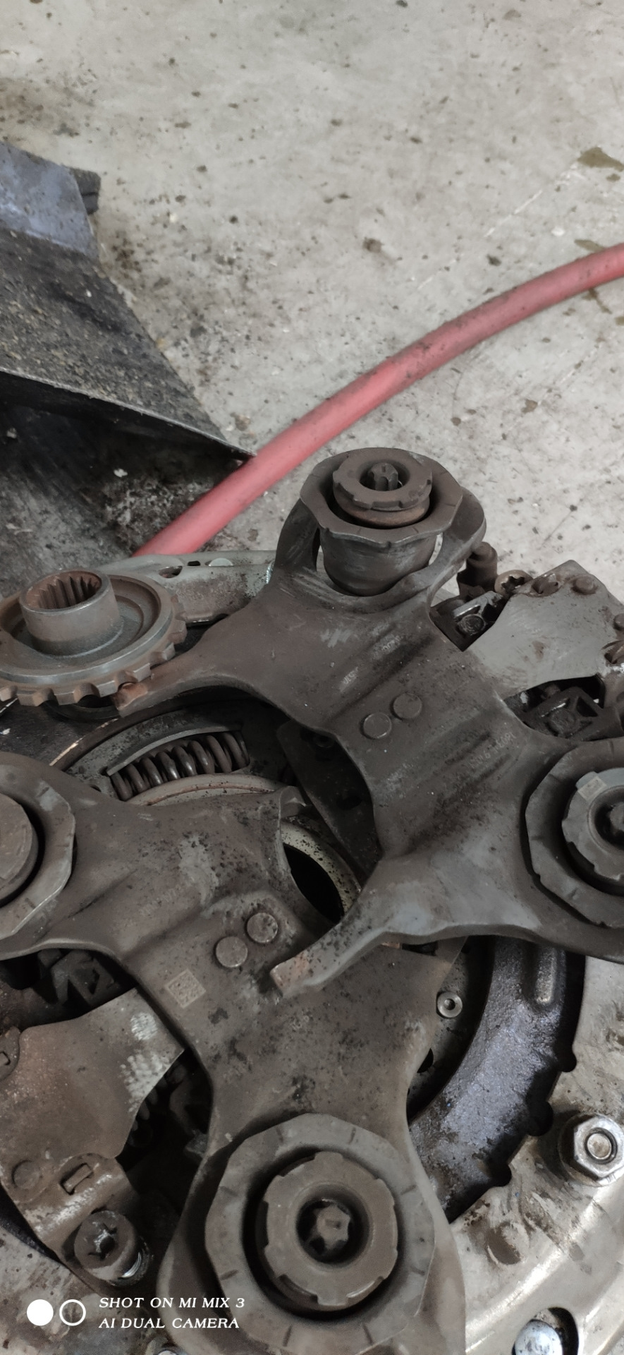 замена сцепления замена модуля ТСМ — Ford Focus III Wagon, 1,6 л, 2017 ...