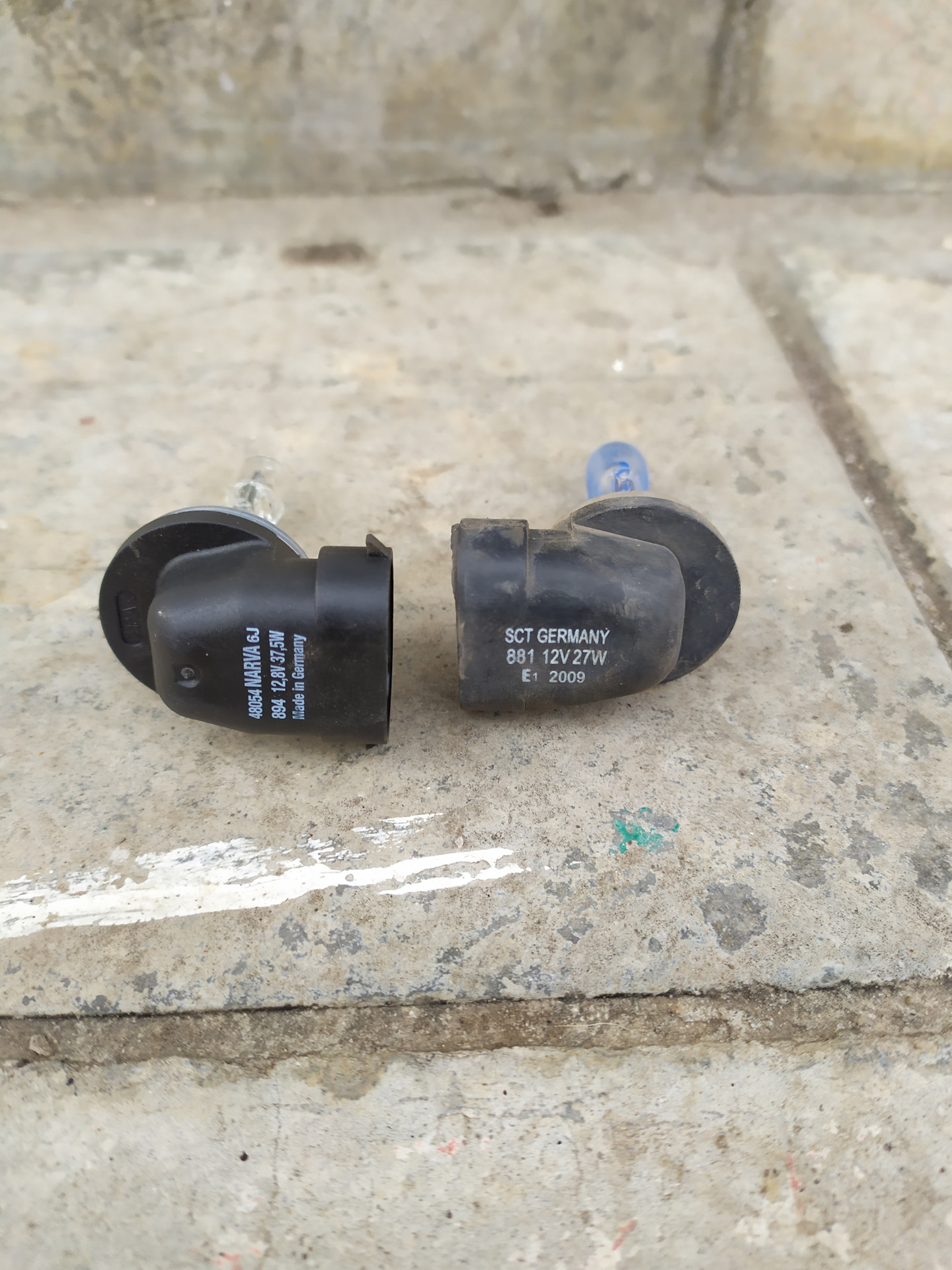 Замена лампочек в противотуманках Narva 37.5 Вт — KIA Cerato (1G), 1,6 ...