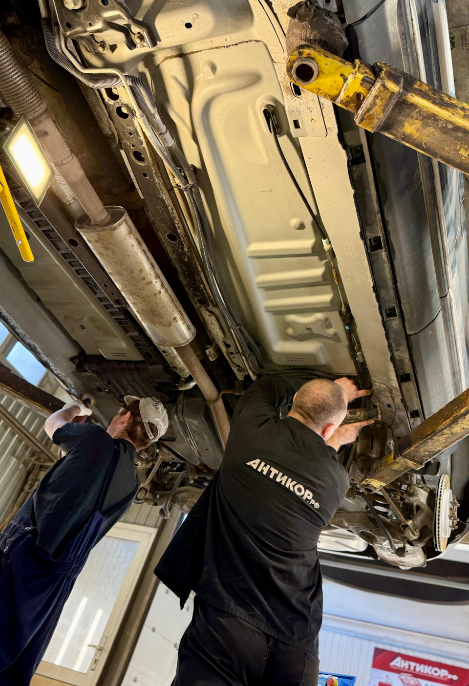 Фото в бортжурнале Ford Explorer (5G)