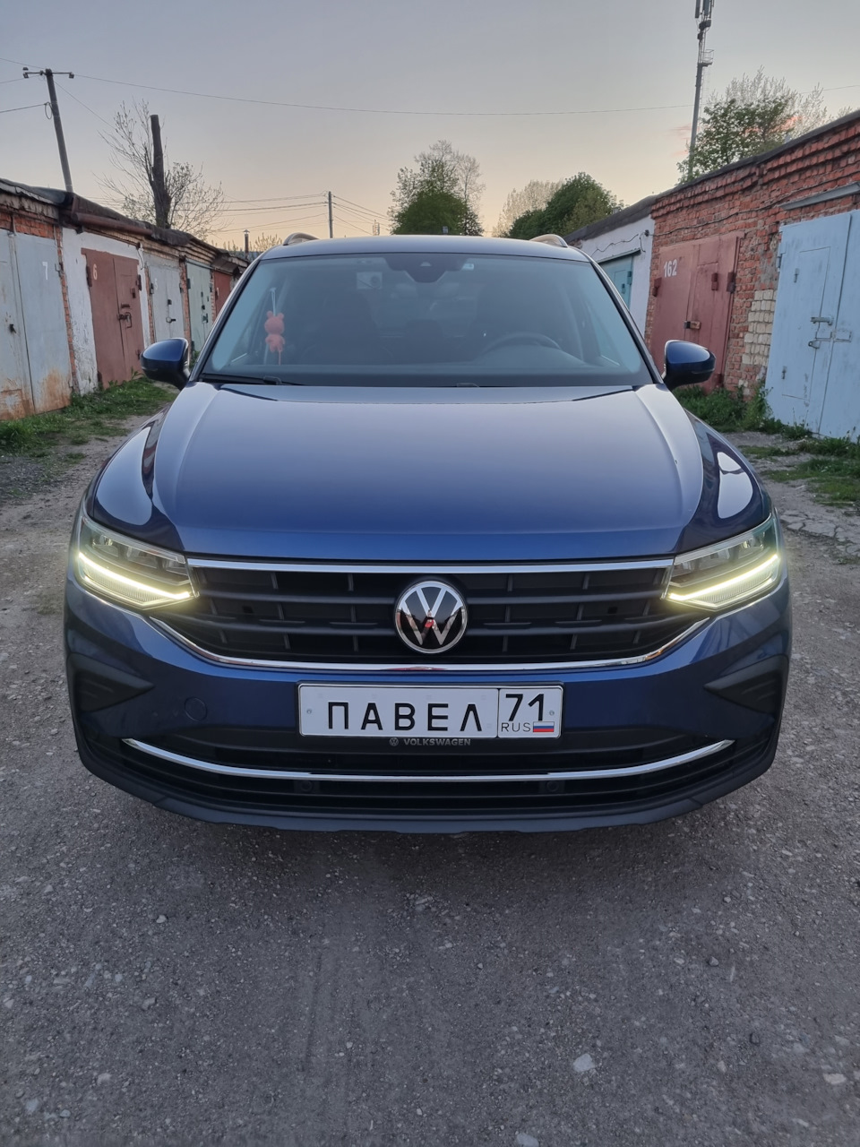 Именной номер — Volkswagen Tiguan (2G), 1,4 л, 2021 года | прикол | DRIVE2