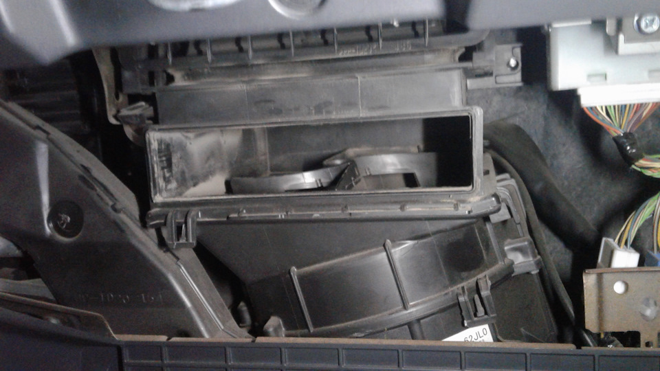 Замена печки сузуки сх4. Замена печки сузуки сх4. Корпус печки сузуки сх4. Замена печки сузуки сх4. Замена печки сузуки сх4.