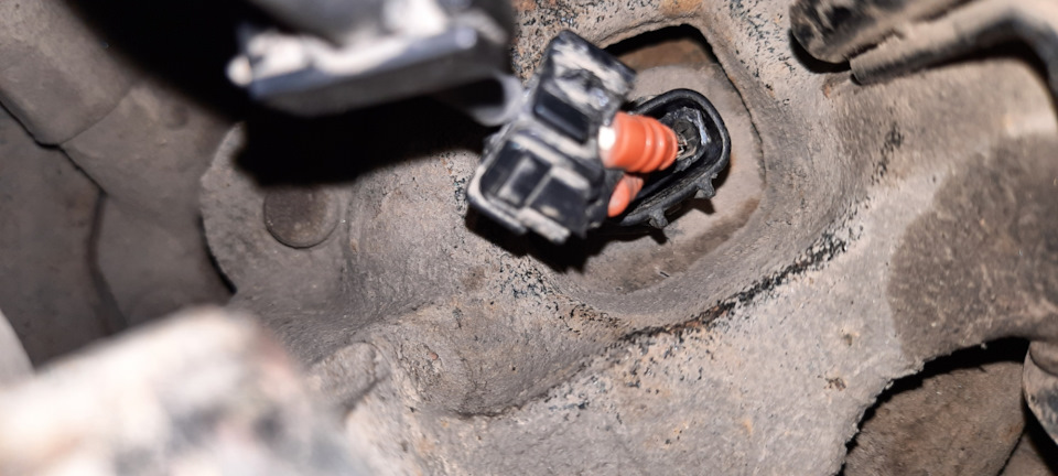 Заменил провод датчика ABS — Toyota Highlander (XU20), 2,4 л, 2004 года ...