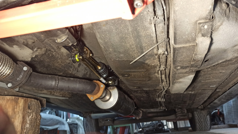 Новые запчасти на москвич святогор