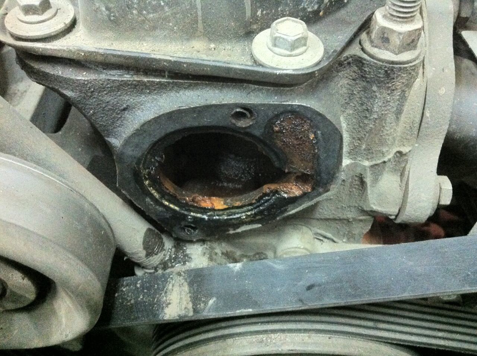 Замена вискомуфты и термостата, промывка системы охлаждения — Jeep ...