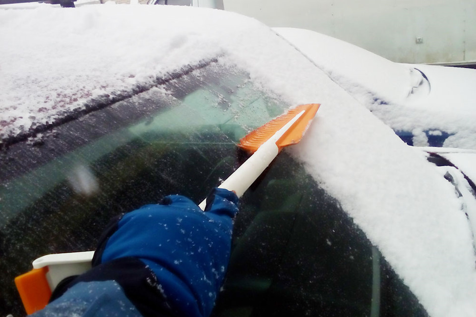 Fiskars щетка для автомобиля