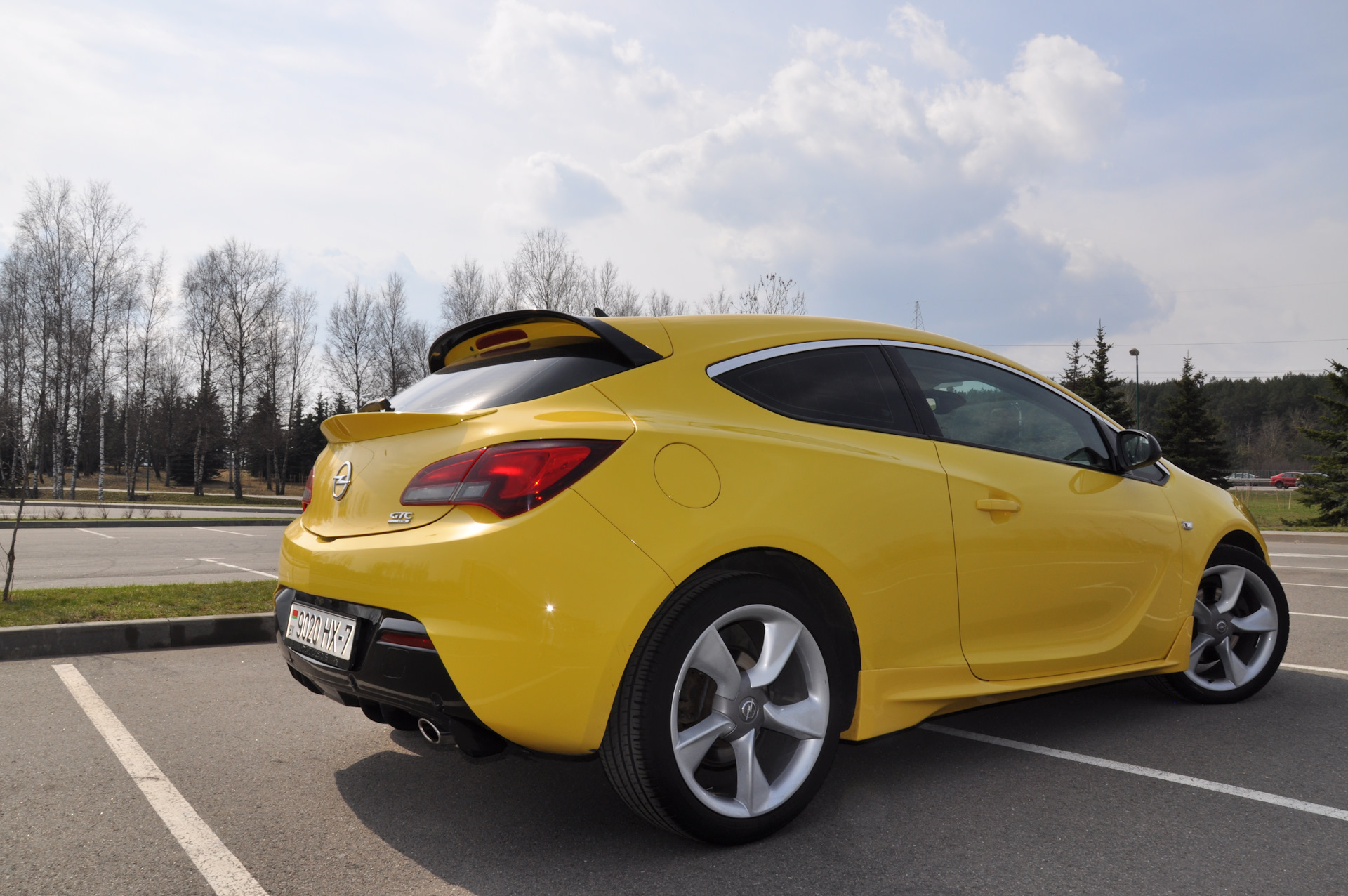 Хэтчбеки турбо. Opel Astra GTC 1.4. Opel Astra GTC Turbo. Opel Astra j GTC. Opel Astra GTC 2013 1.4 турбо.