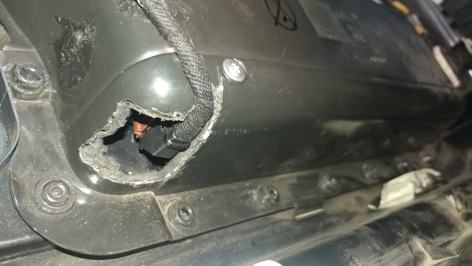 Фото в бортжурнале Audi A6 Avant (C6)