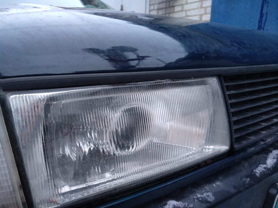 Уплотнитель капота на Audi 80 — Audi 80 (B3), 1,8 л, 1988 года ...