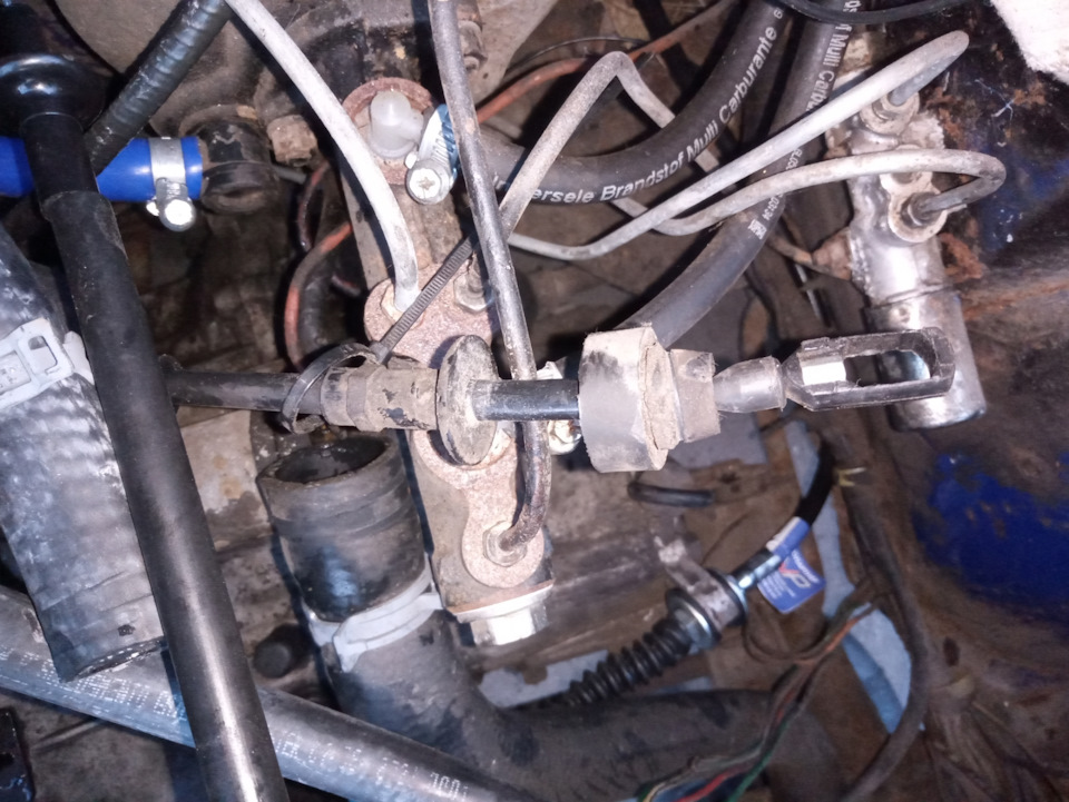 Sm11116. клаксон ока 11113. ваз 1111 ока спорт. *эпс - электровакуумный. карбюратор 1111 ока solex.