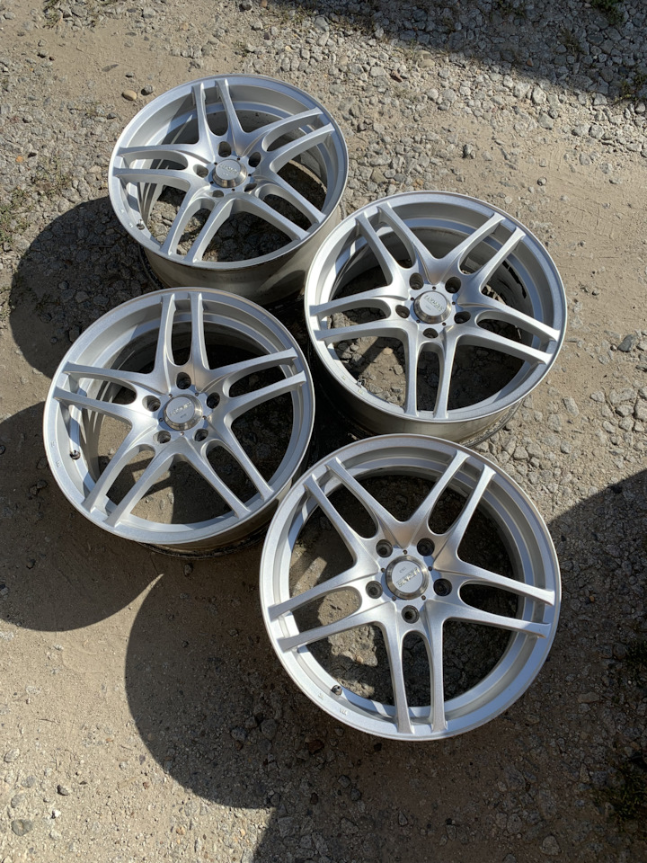 Литые диски Weds 7Jx17 ET45 5x114,3 на Toyota Camry (XV40), Nissan Fuga ...