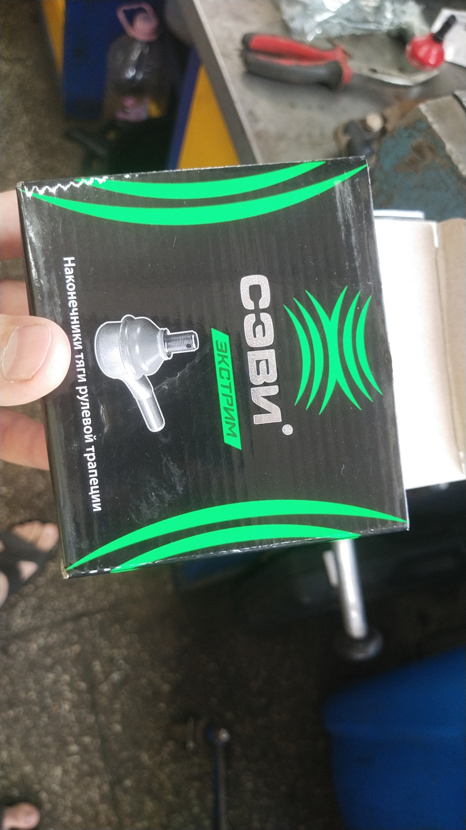 Замена рулевых наконечников(регулировка сход/развал) — Lada Гранта, 1,6 ...