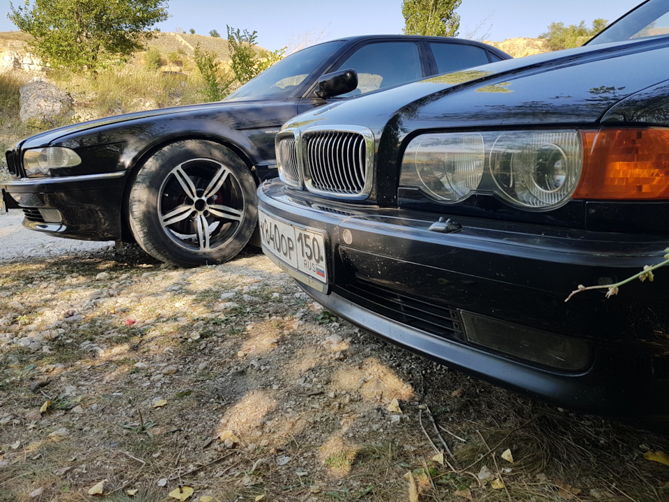 Photo from the logbook BMW 7 series (E38)