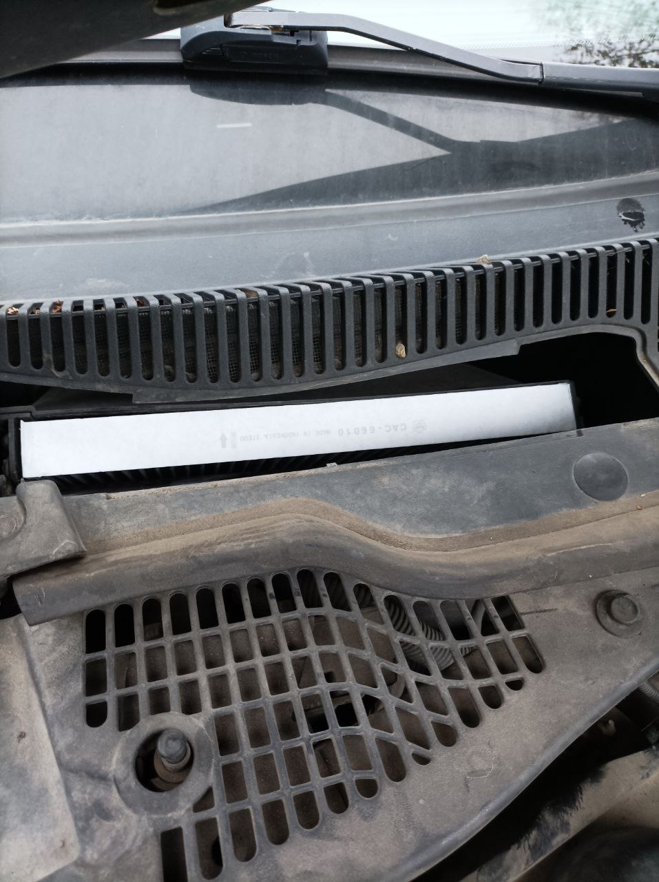 Если в салоне пахнет выхлопом — Chrysler 300 (300C) (1G), 2,7 л, 2006 ...