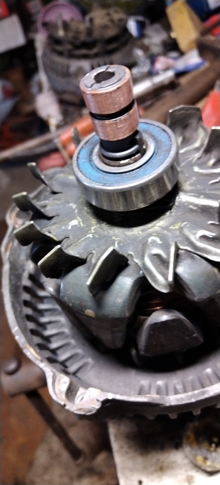 Моргает свет…прыгает напряжение. Реставрация генератора и замена ...