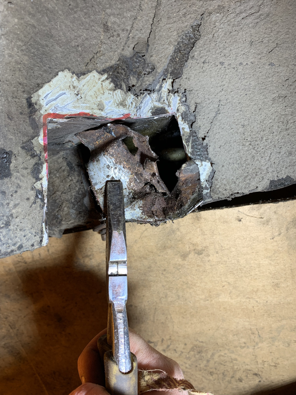 Ремонт заднего лонжерона и арки — Lada 2115, 1,6 л, 2008 года ...