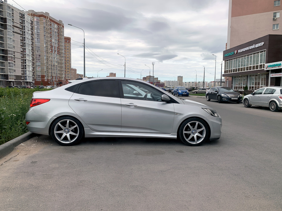 Покраска суппортов — Hyundai Solaris (1G), 1,6 л, 2011 года ...