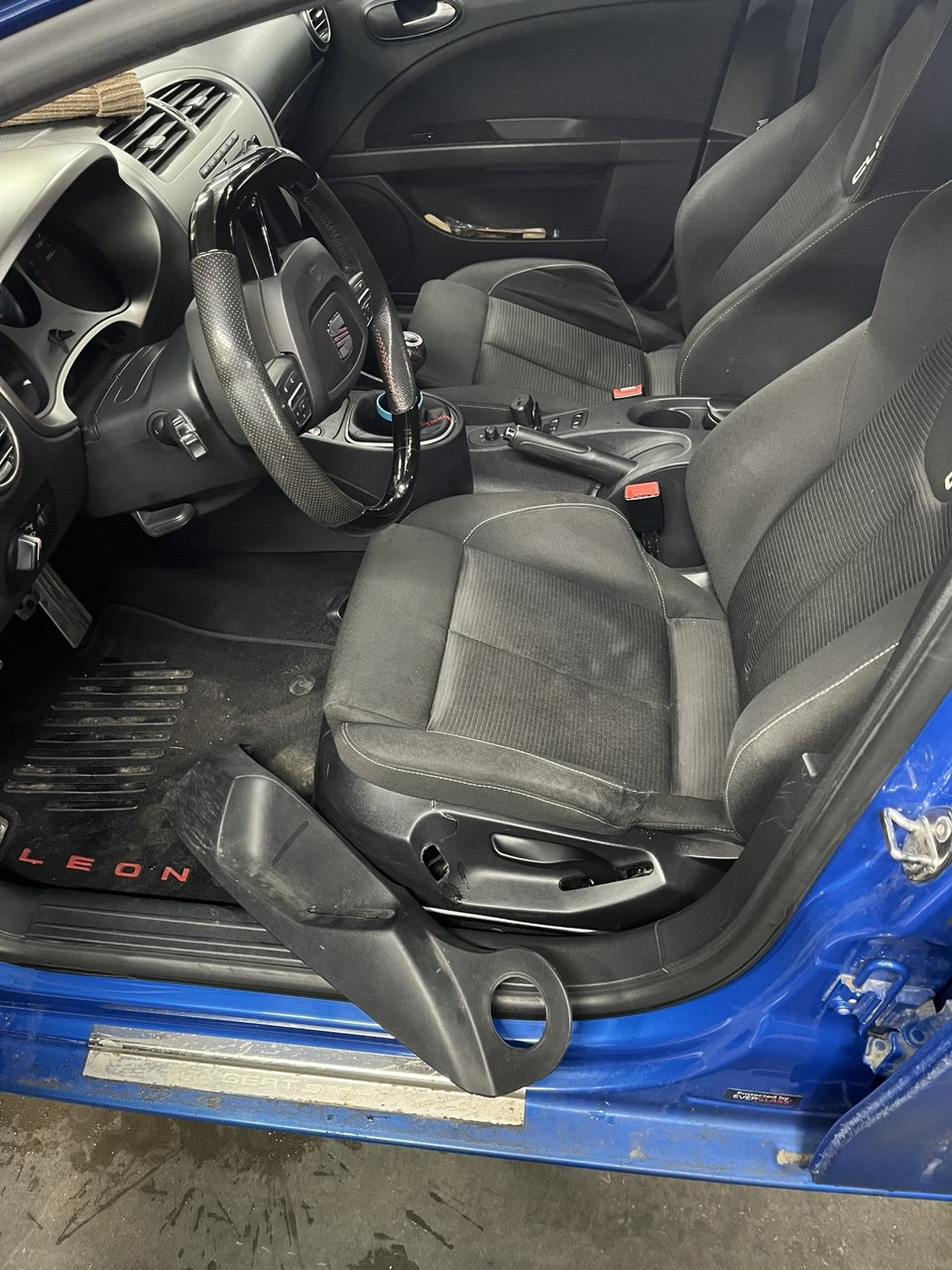 а вот и проблемка — SEAT Leon FR (Mk2)