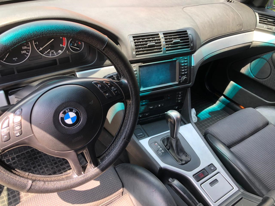 «Мерседес Штирлица» — typ230 w143 1938 года. Музей автоспорта в Сочи ...