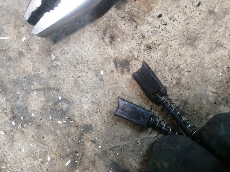 Пропала зарядка АКБ не горит лампа на приборке — KIA Spectra, 1,6 л ...