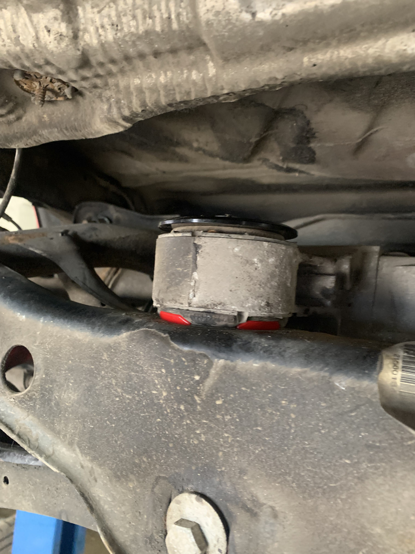 Опоры в подрамники — Volkswagen Golf R Mk7, 2 л, 2014 года | тюнинг ...