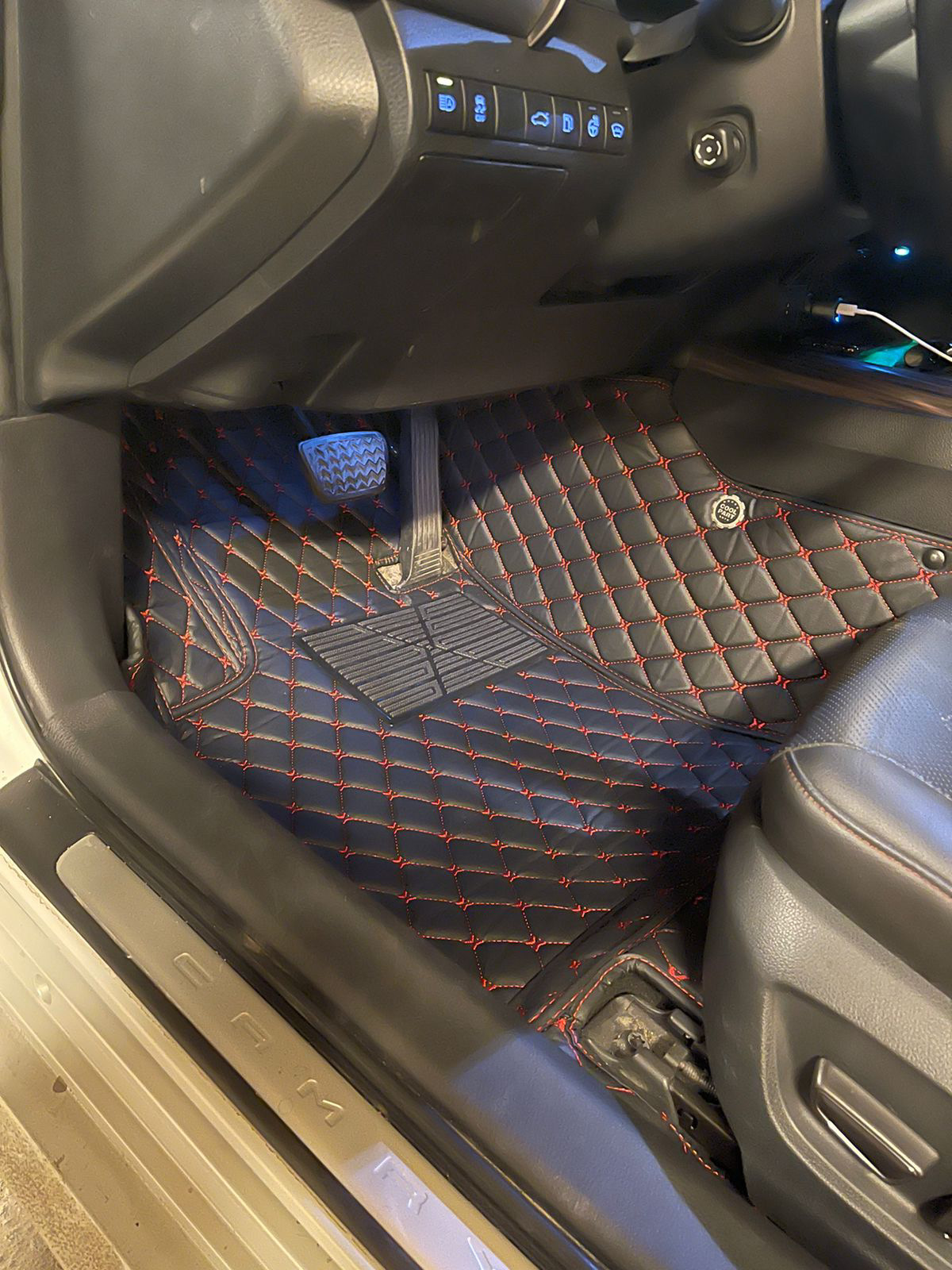 Ковры из экокожи — Toyota Camry (XV70), 2,5 л, 2018 года | стайлинг ...