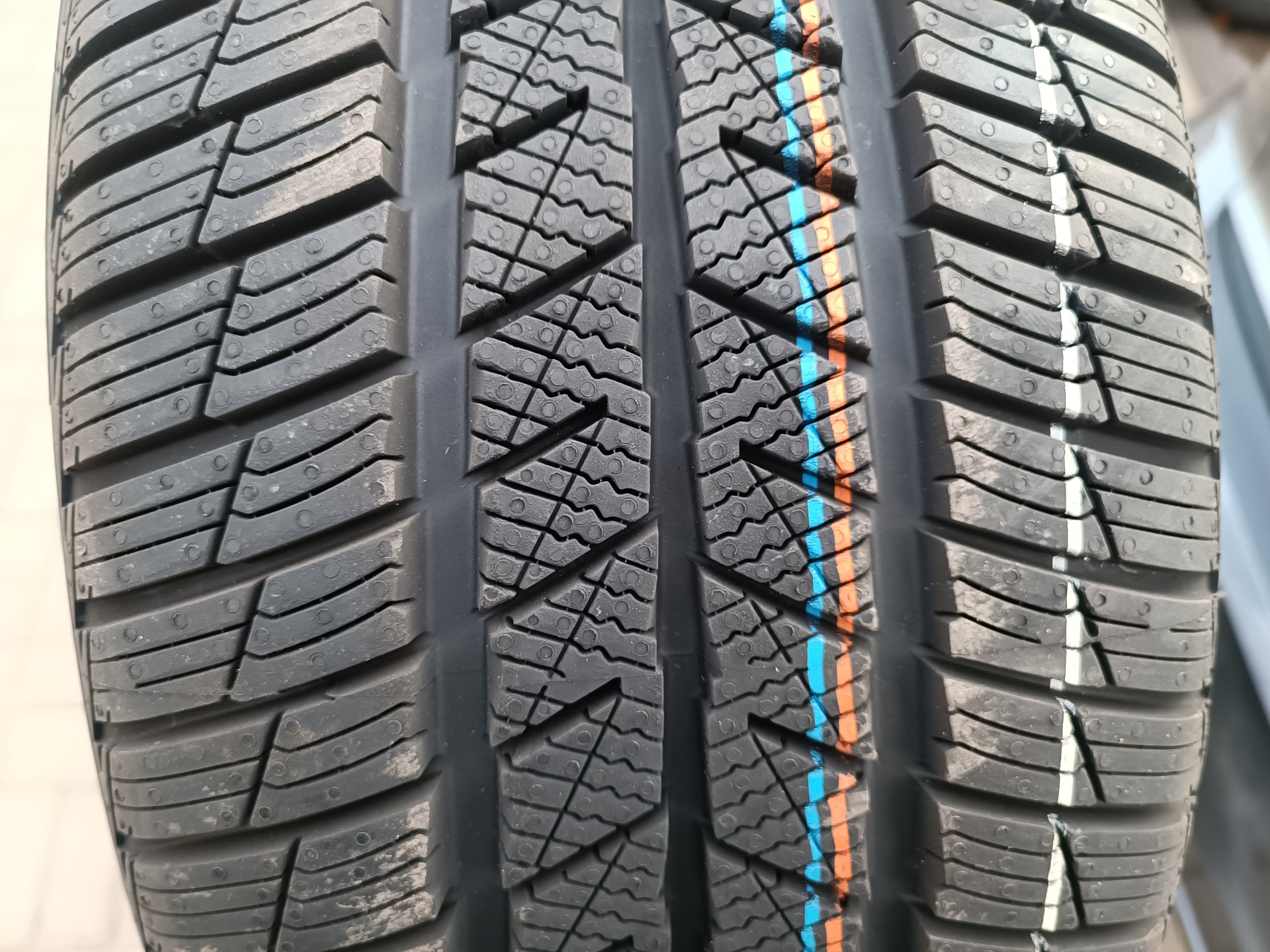 №19 Резина Barum Polaris 5 225/45 R17 Румыния — Volkswagen Jetta VI, 1 ...