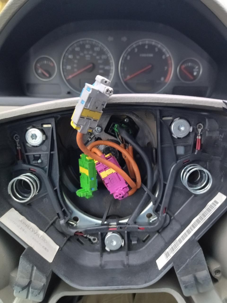 Замена датчика SAS — Volvo XC90 (1G), 2,5 л, 2005 года | своими руками ...