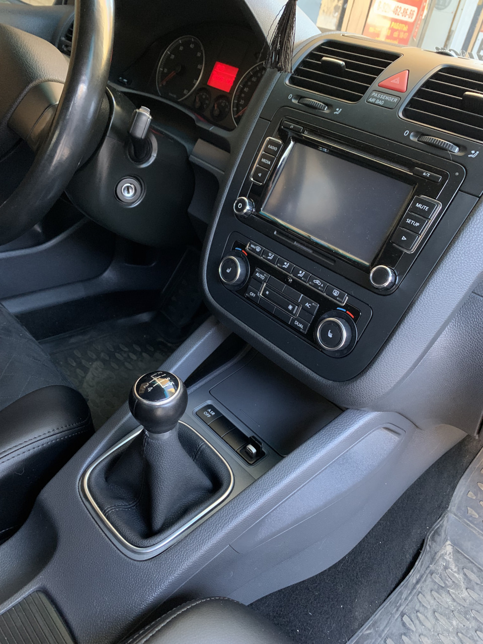Восстановление рукоятки кпп — Volkswagen Golf Mk5, 1,6 л, 2008 года ...