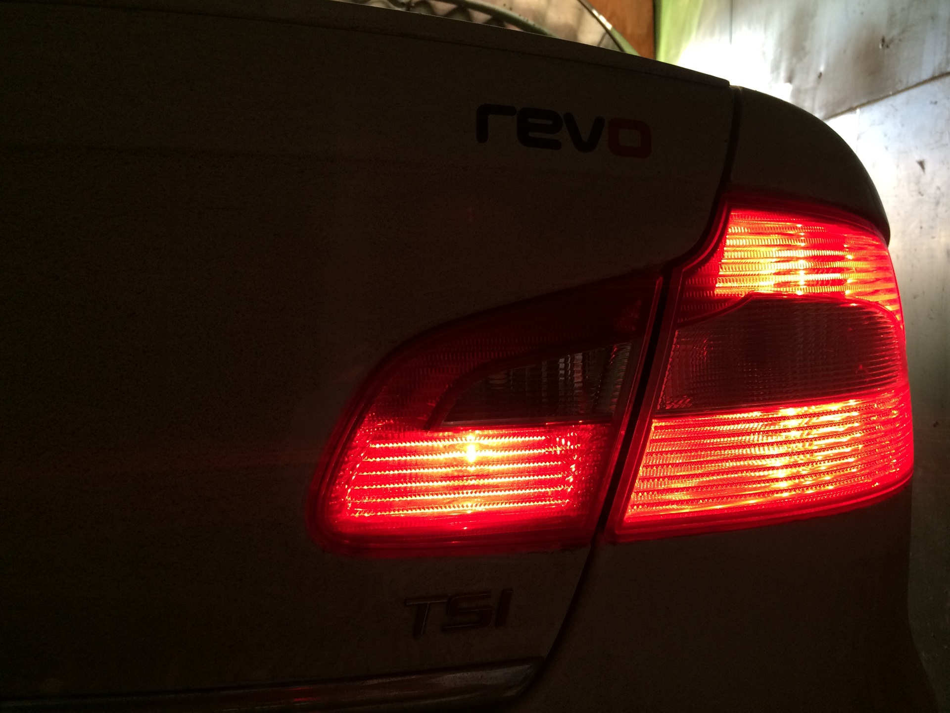 Задний ход суперб. Фонарь задний шкода суперб 2. Лед фонарь шкода суперб 2. Задний ход суперб. Задний ход суперб.