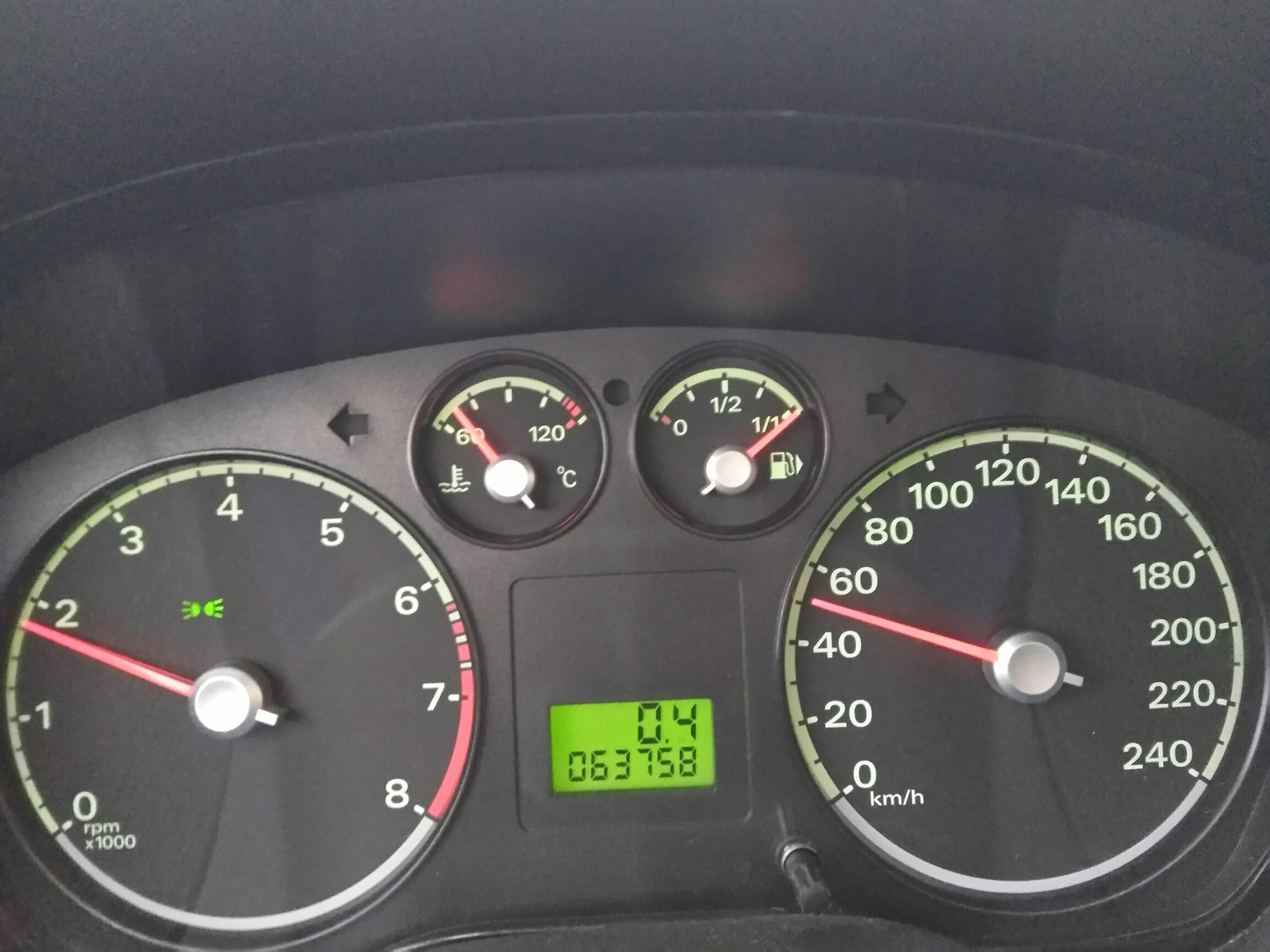 форд фокус 3 рестайлинг бортовой компьютер. фокус 2 сколько бак. бак форд фокус 3 1. полный бак форд фокус 2. фокус 2 сколько бак.