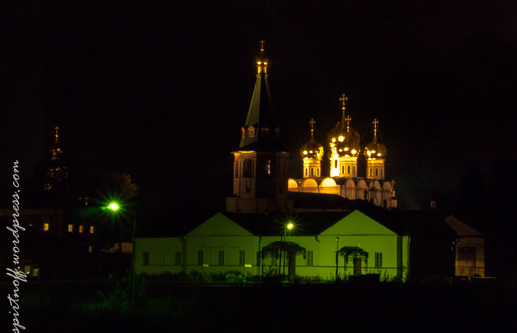 Фотограф Андрей Уляшев - Ночь над монастырём #926631. 35PHOTO Place of worship,