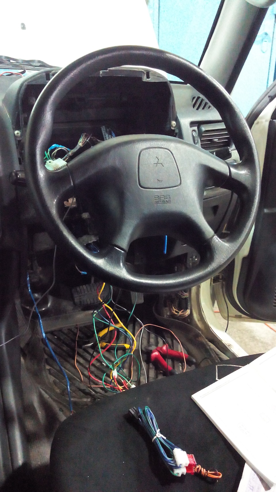 Поставил сигналку Старлайн а9 — Mitsubishi Pajero iO, 1,8 л, 1998 года ...