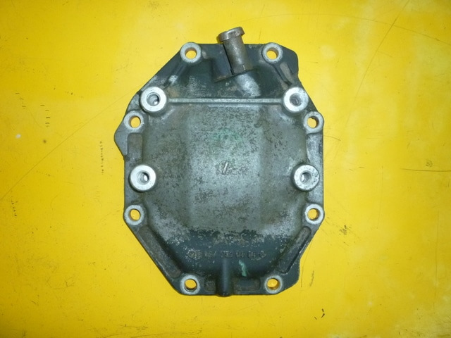 крышка заднего моста ssangyong kyron. задняя крышка заднего редуктора. крышка заднего моста чтз. крышка редуктора форд транзит. редуктор w201 3.