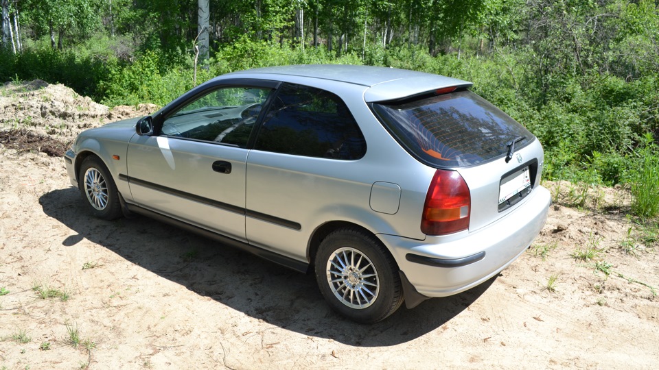 Honda Civic Hatchback екадва