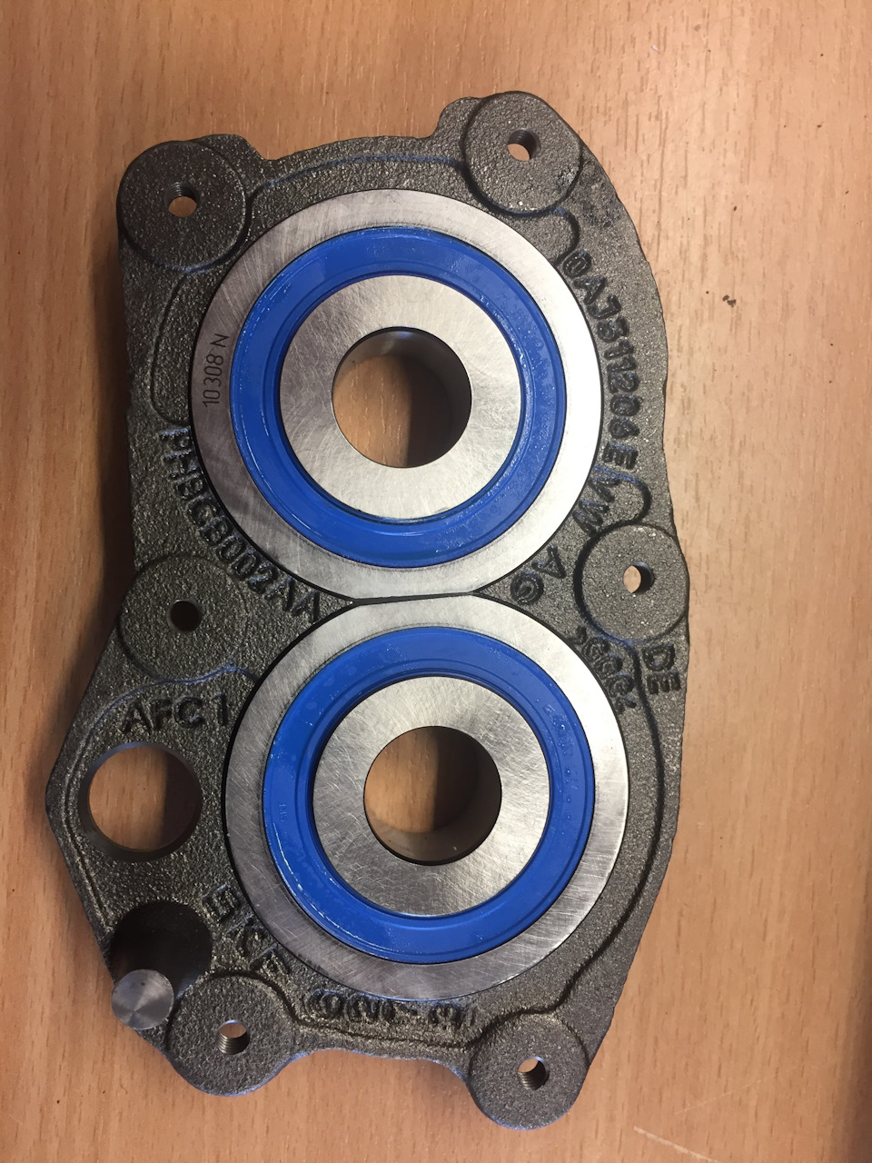 Подшипники коробки передач с кронштейном 0AJ311206E — Sashacz на DRIVE2