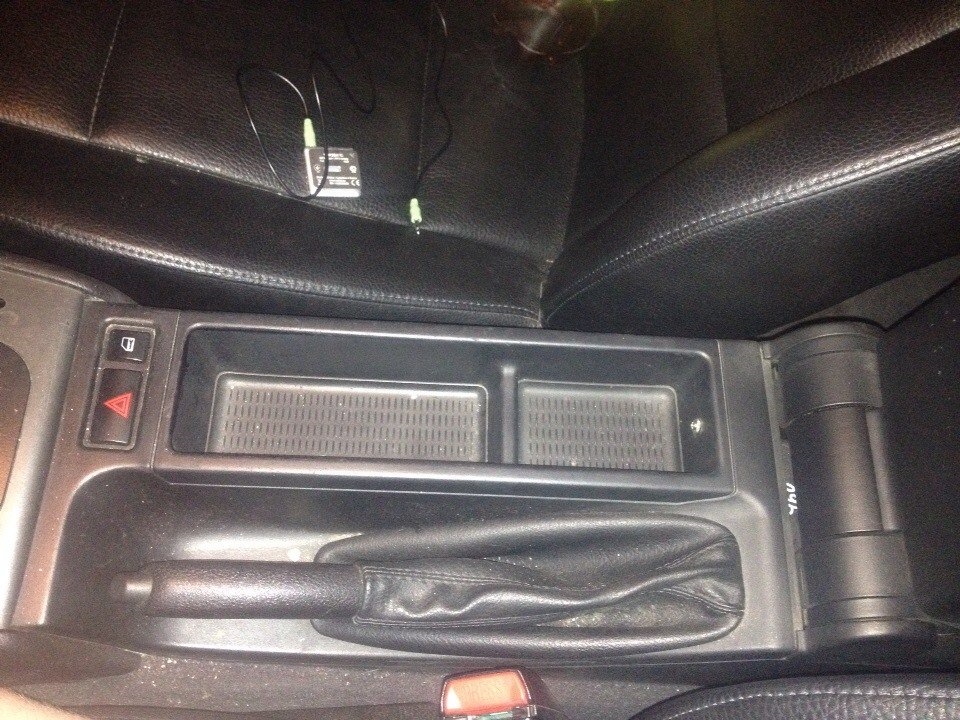 Aux вход и новые шильдики на диски — BMW 3 series (E46), 2001 года ...
