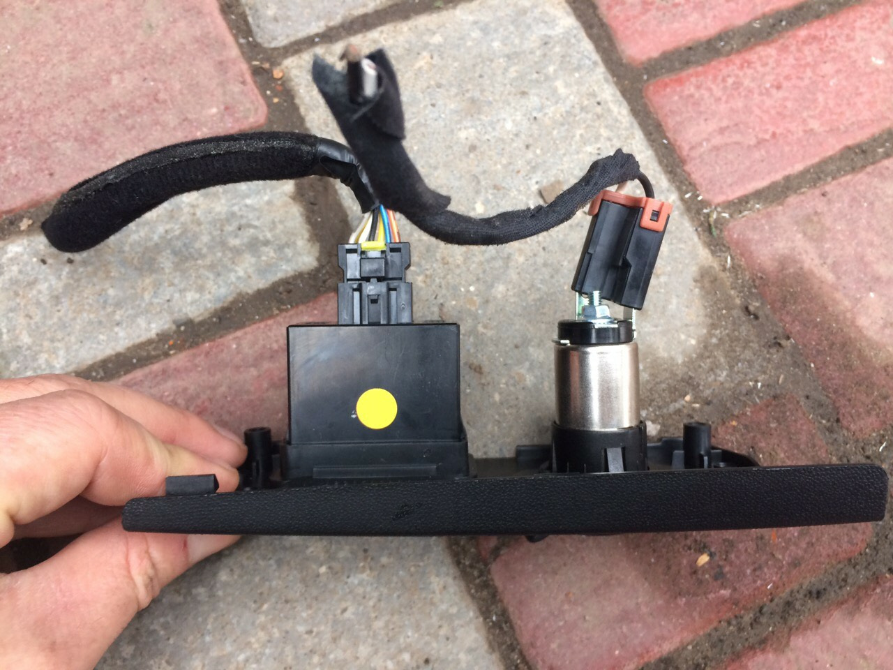 Вопрос по панельке USB — KIA Ceed (1G), 1,4 л, 2008 года автозвук