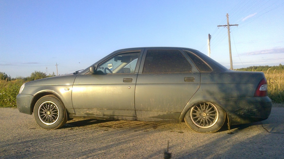 сменил на летние колеса — Lada Приора седан, 1,6 л, 2011 года | шины ...