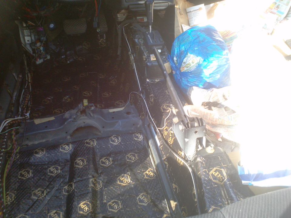 Снятие ковра ЧАСТЬ 3 Шумоизоляция по заводскому на примере tecsound ...