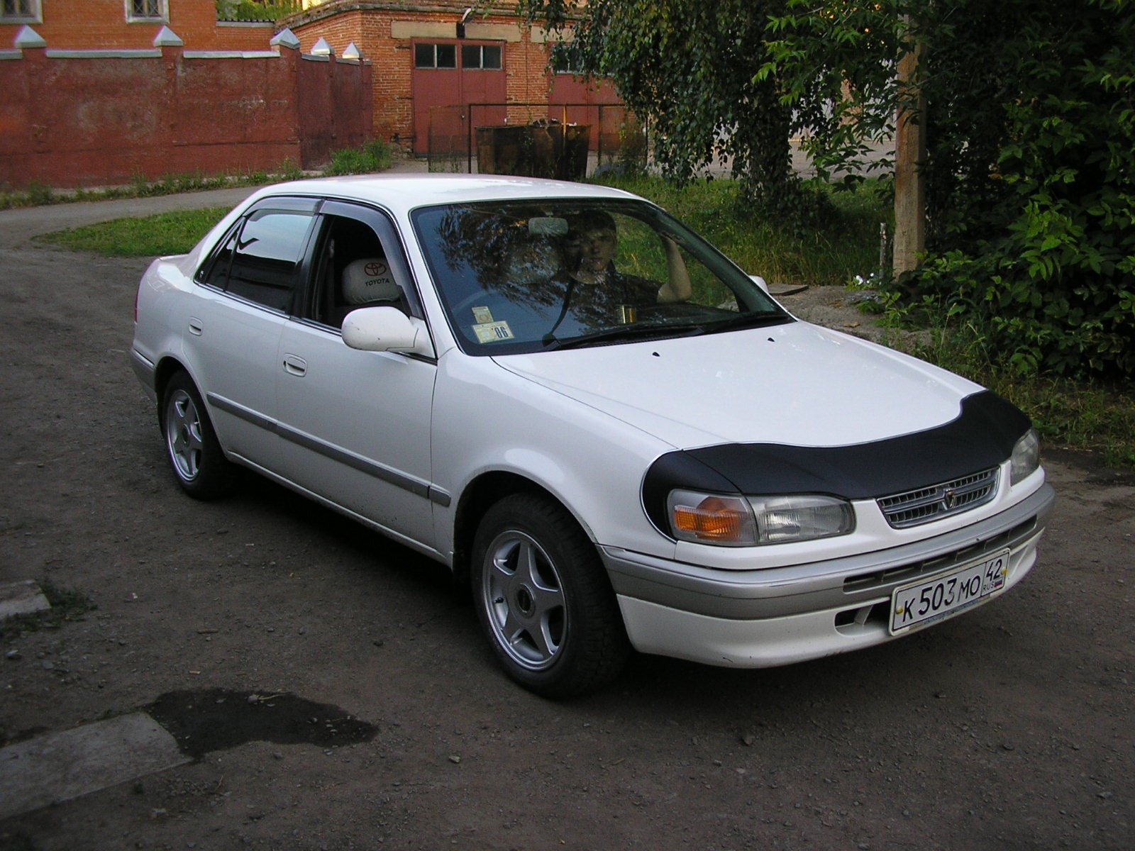        Toyota Corolla 15 1999