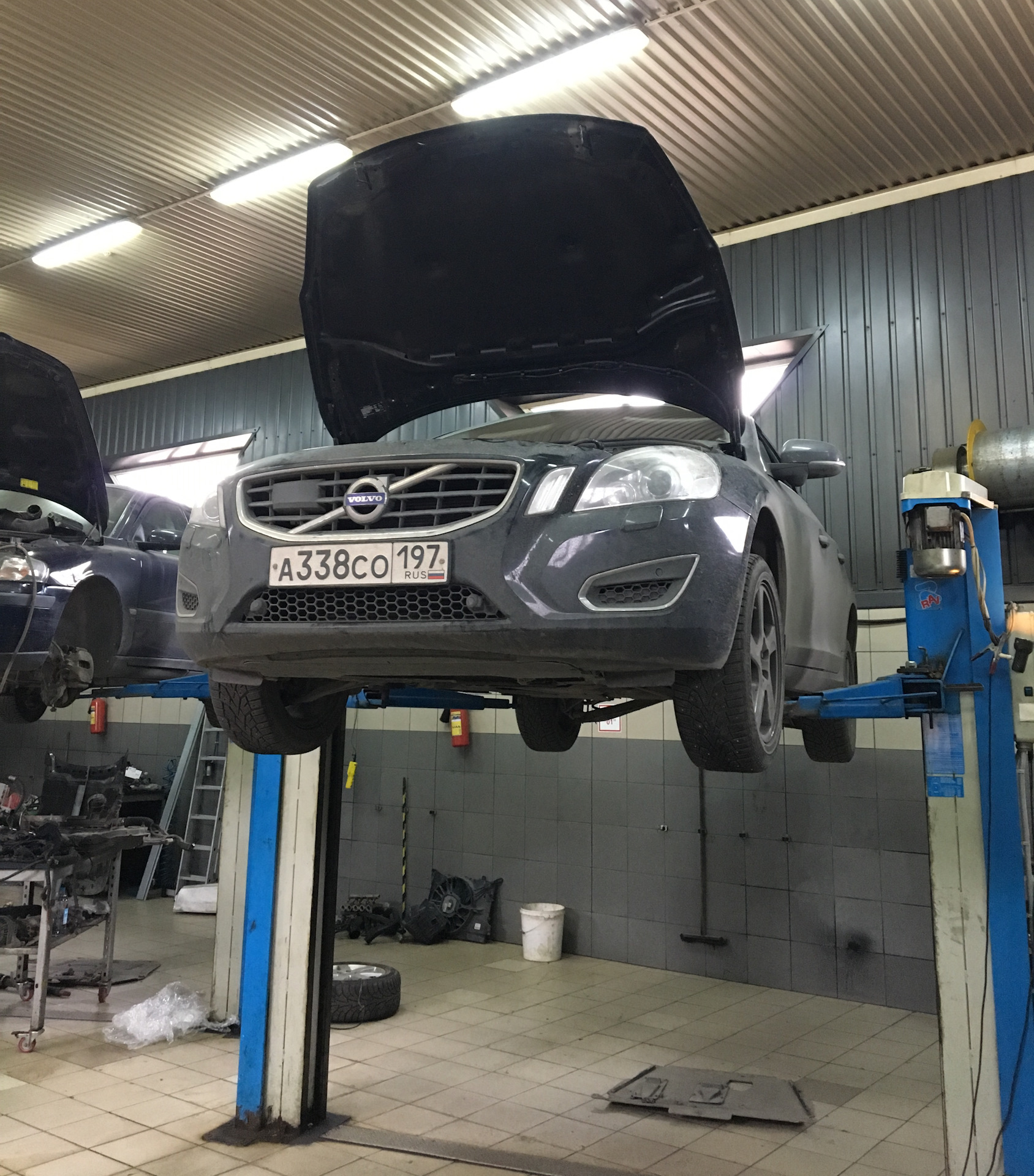 Проба сервиса в Питере — Volvo S60 (2G), 2,5 л, 2012 года | плановое ТО ...