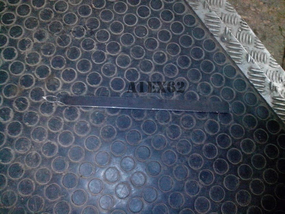 Стекла на боковую дверь уаз хантер