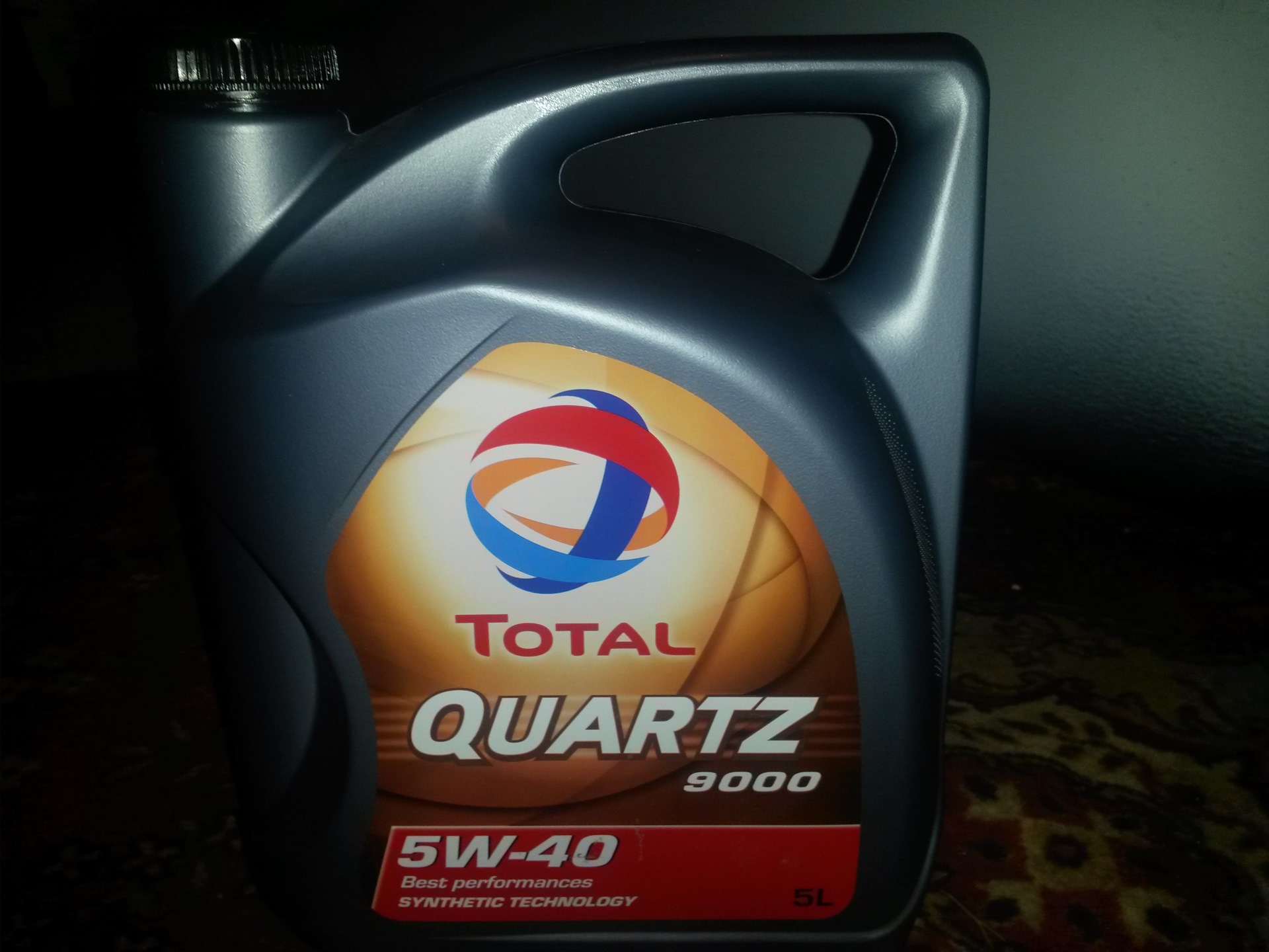 Какое масло заливать в мазду. Mazda 5w40. Моторное масло для Мазда СХ 5 2.5 литра. Mazda 6 2013 масло total. Масло тотал 5 w30 в Мазда.