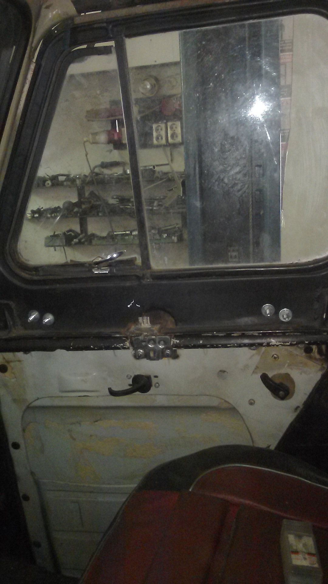 Форточки На Уаз Хантер Раздвижные Купить