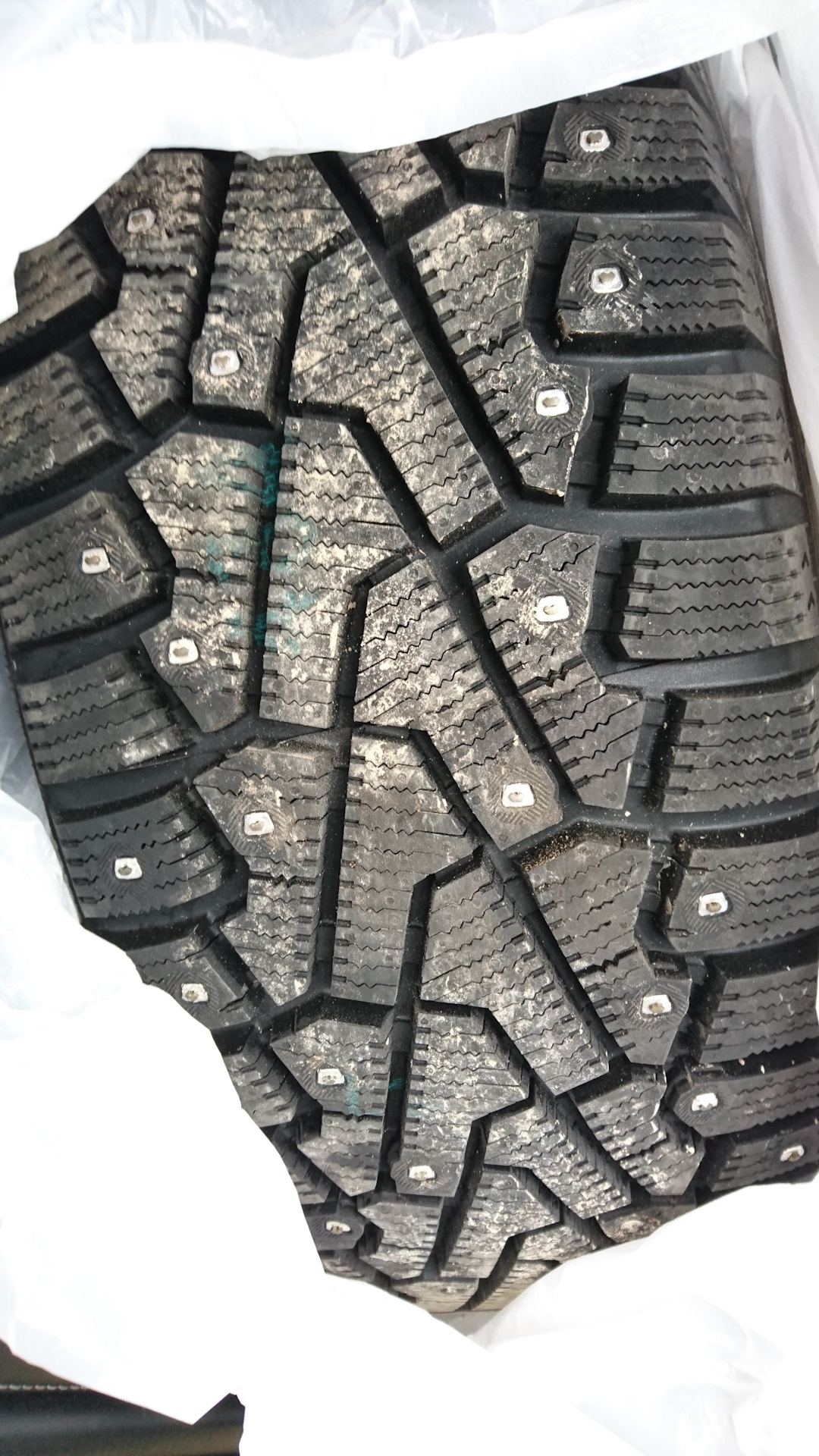 Pirelli winter ice zero 205 55