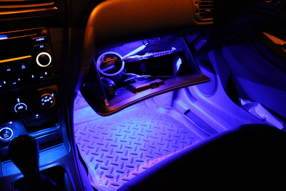 Включи цвет подсветки. Подсветка салона Nissan Almera Classic. Подсветка салона w202. Подсветка салона Аккорд 8.