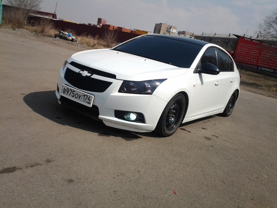 Chevrolet Cruze черная Погар